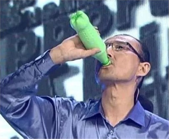 能喝的涂料就一定是環(huán)保的嗎？_廣東韶關水性木器漆品牌廠家