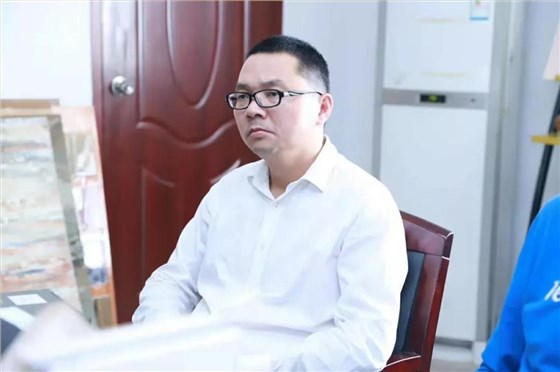 歡迎廣東涂協(xié)、經(jīng)銷(xiāo)商分會(huì)經(jīng)銷(xiāo)商代表蒞臨數(shù)碼彩指導(dǎo)