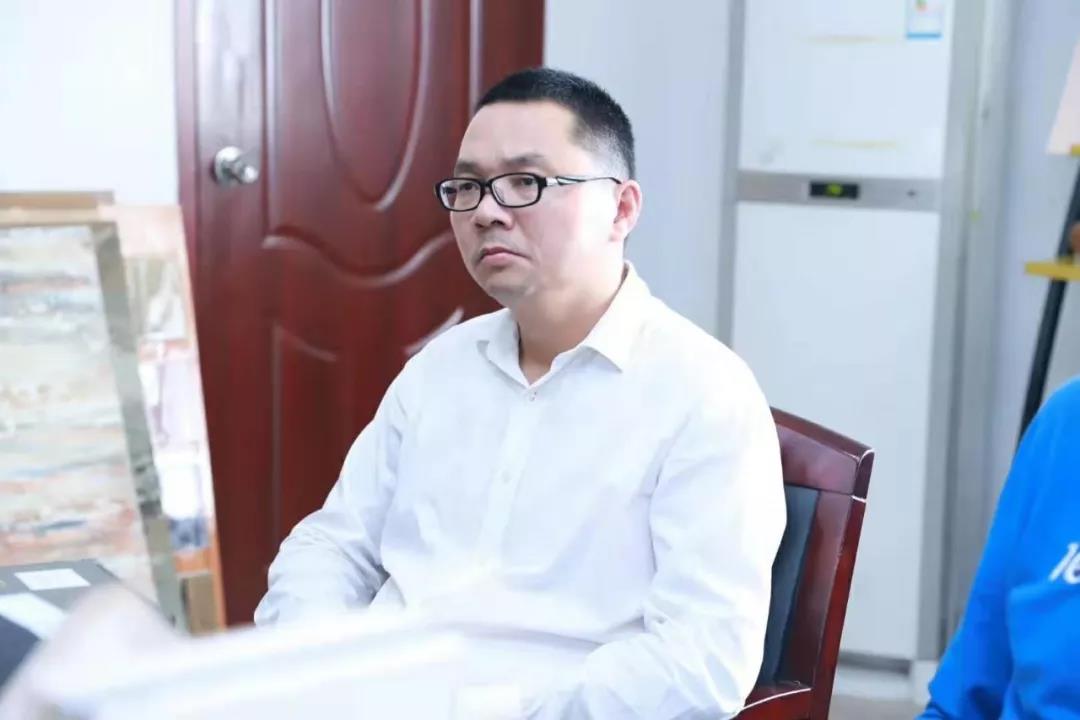 歡迎廣東涂協(xié)、經(jīng)銷商分會經(jīng)銷商代表蒞臨數(shù)碼彩指導(dǎo)