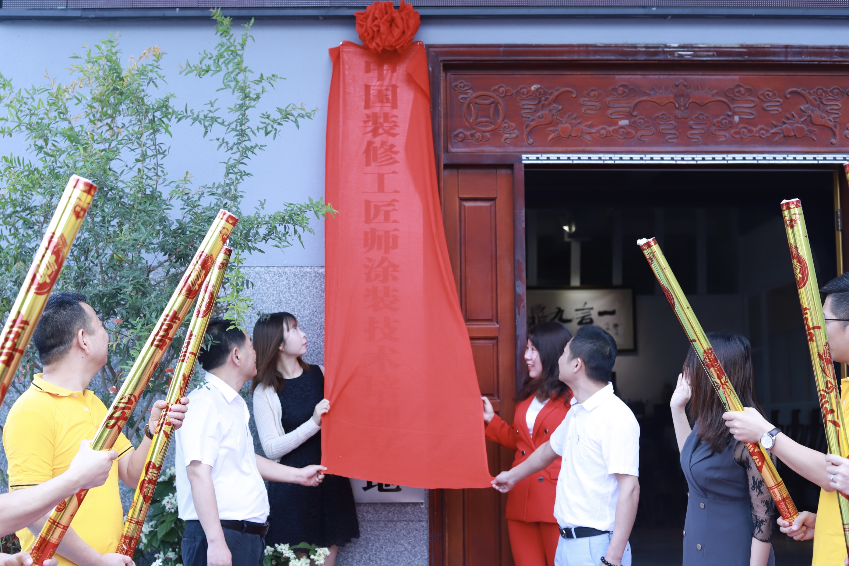 首個裝修工匠師培訓(xùn)基地在佛山數(shù)碼彩落地，6月18日首班開班！